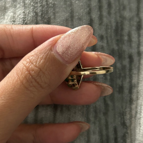 10K Jade Ring - Picture 4 of 4